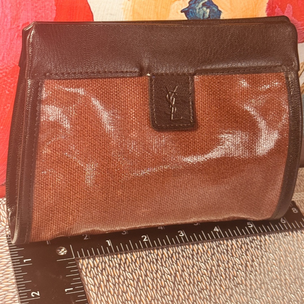 YSL Cosmetics Clutch - Picture 3 of 12